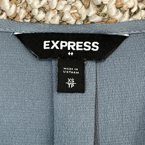 EXPRESS BLOUSE RUCHED PUFF SLEEVE SHINY SMOKY BLUE FAUX WRAP SIZE XS - Picture 5 of 8